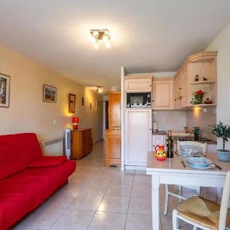 Les Jardins D'ys-8 By Interhome Les Issambres